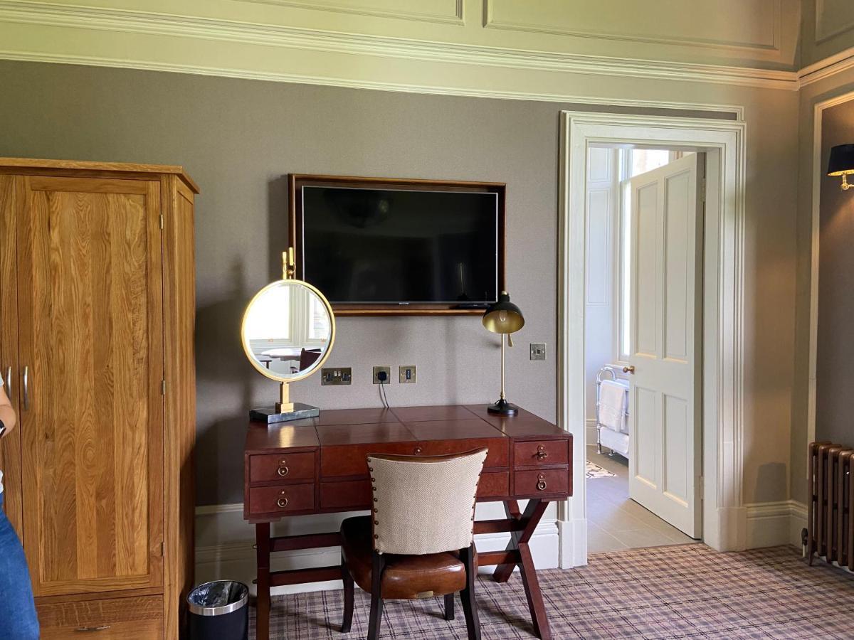 Cornhill Castle Pension Biggar Buitenkant foto