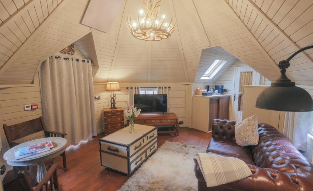 Cornhill Castle Pension Biggar Buitenkant foto
